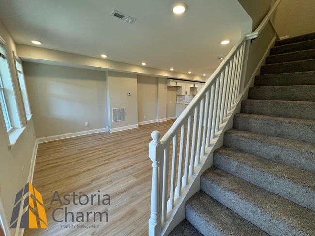 Building Photo - Brand new modern 3bed/1.5bath Home in West...