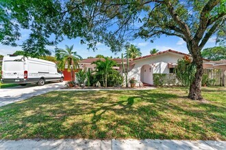 Building Photo - 630 NW 42nd Ave
