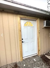 Building Photo - 8130 Rolling Log Dr