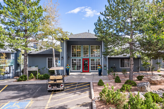 Building Photo - The Summit at Flagstaff