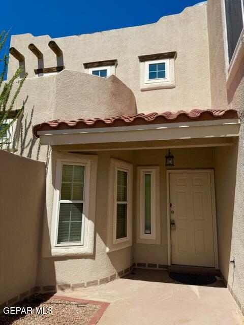 Building Photo - 1409 Luz De Camino Way