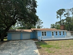 Building Photo - 4735 Cedar Ln SW