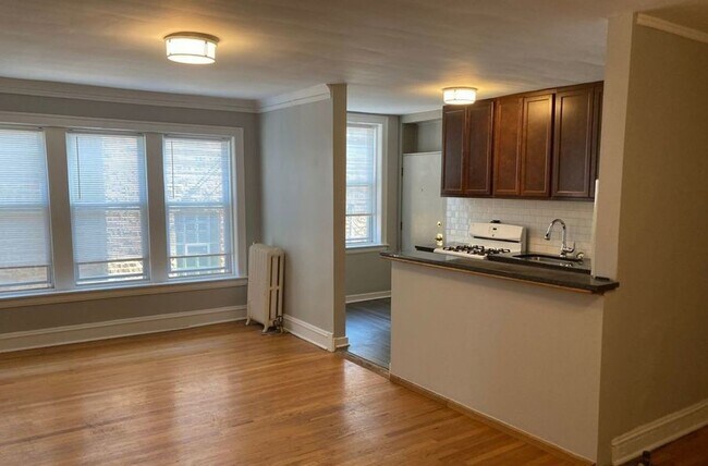 Foto del edificio - 1757 W North Shore Ave