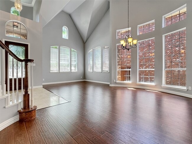 Building Photo - 5973 Country View Ln