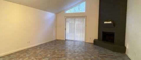 Foto del edificio - 10522 Walnut Glen Dr