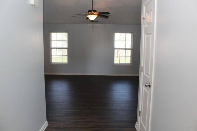 Building Photo - 2856 O'Hunter Ave