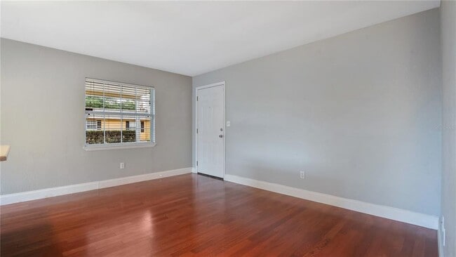 Building Photo - 3154 S Bumby Ave