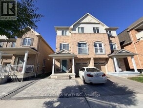 Building Photo - 1542 Bruny Ave