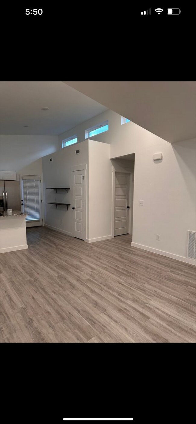 Foto del edificio - 920 Illinois Ave