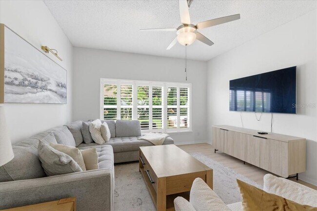 Building Photo - 2937 Cedar Gln Pl