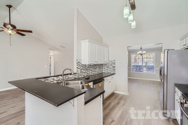 Foto del edificio - 891 Marta Crane Dr