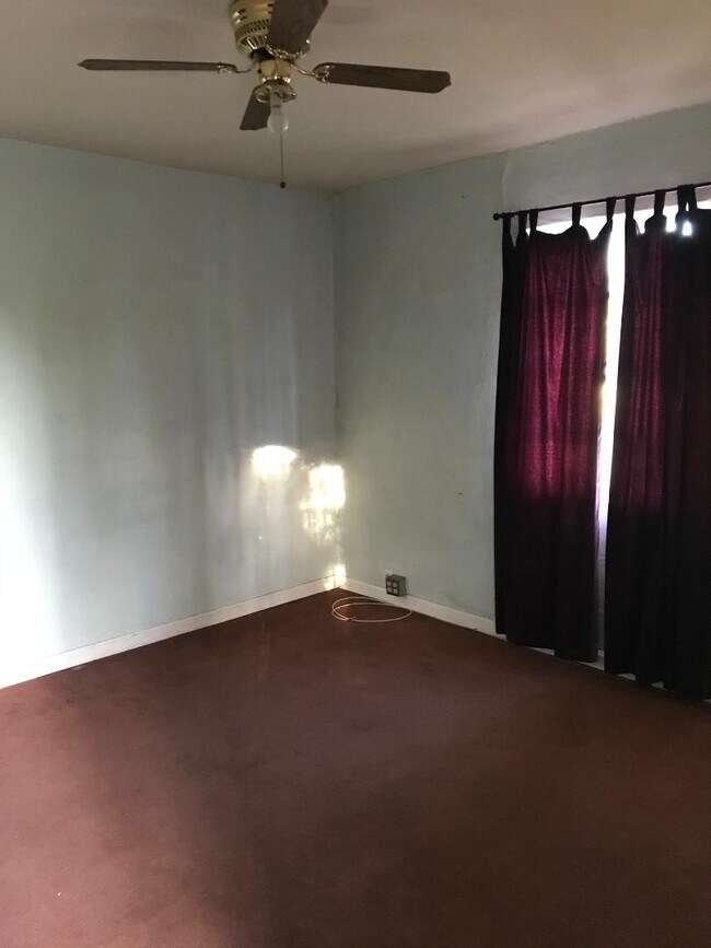 Foto del edificio - 3435 E Pima St