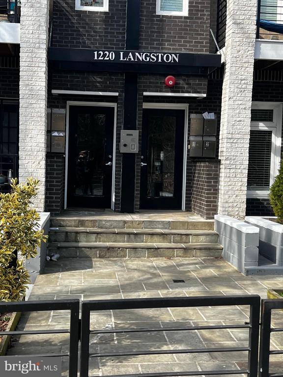 Foto del edificio - 1220 19th St NE