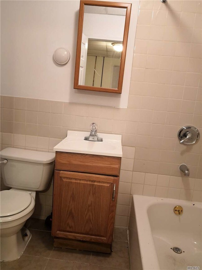 Foto del edificio - 312 Beach 48th St