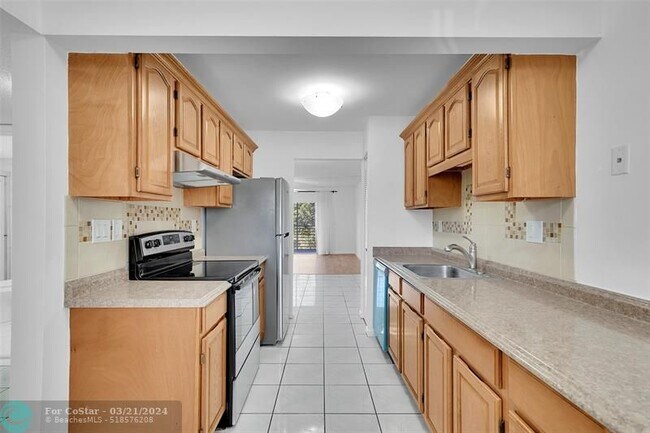 Foto del edificio - 8450 Lagos De Campo Blvd
