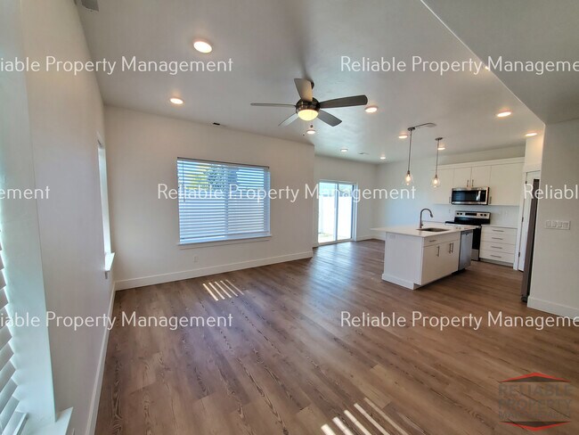 Foto del edificio - 1058 Jaylee Dr