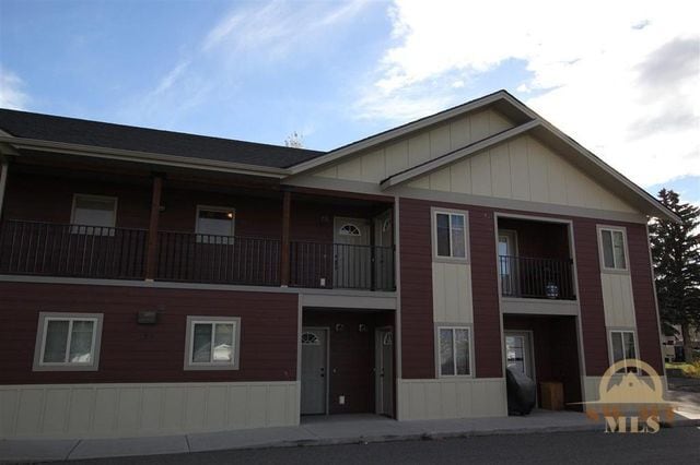 Building - 734 S 23rd Ave