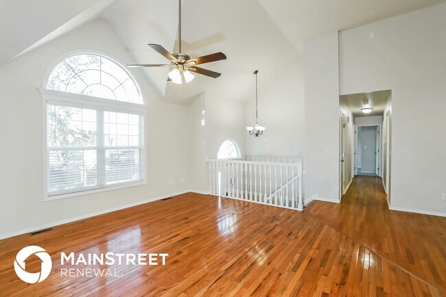 Foto del edificio - 10926 Rowland Ave