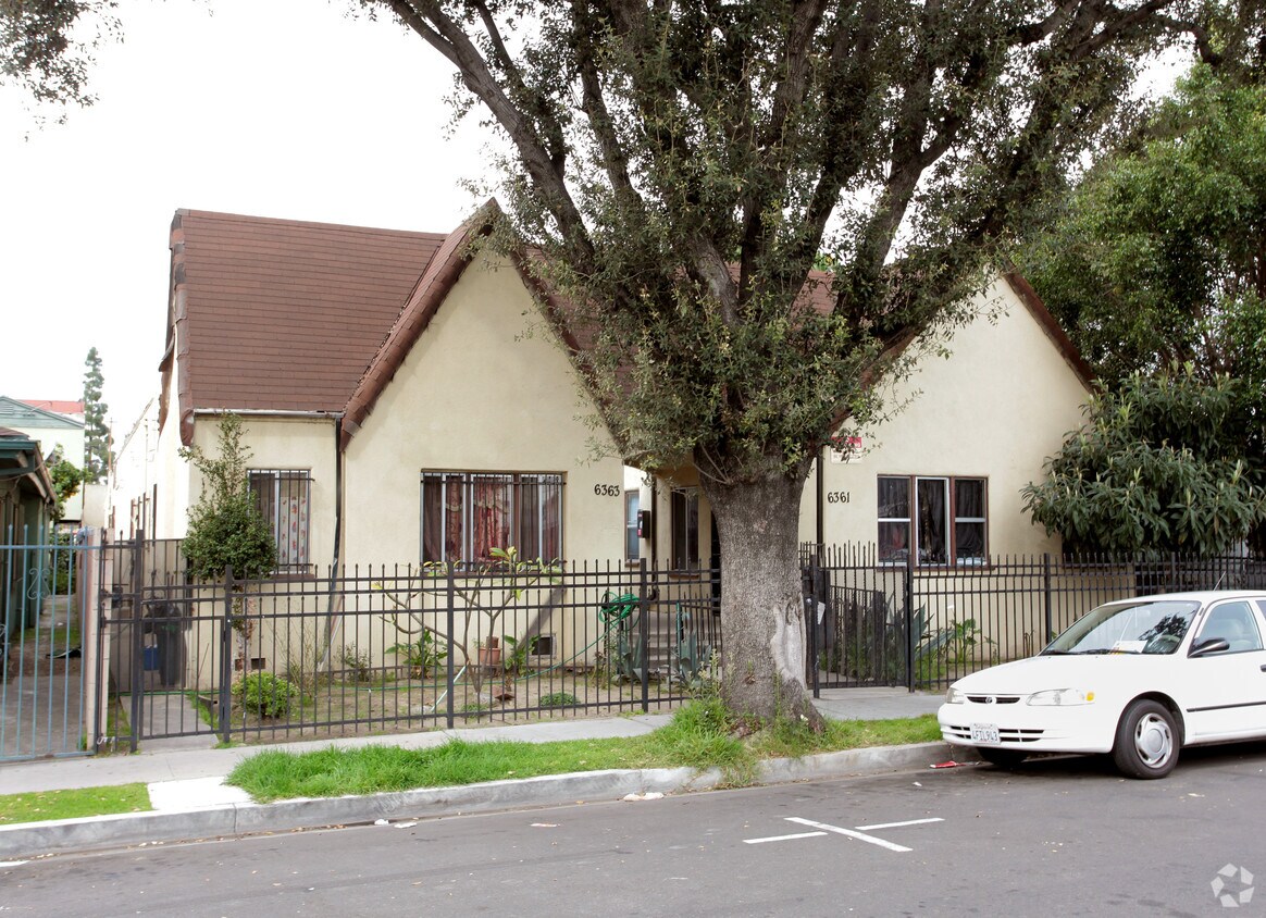Foto del edificio - 6361-6363 Passaic St