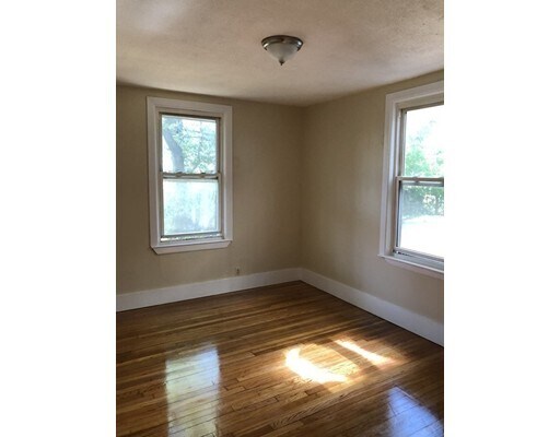 Building Photo - 25 Hosmer St