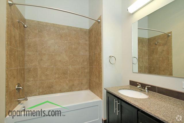 Baño - Washington Street Station