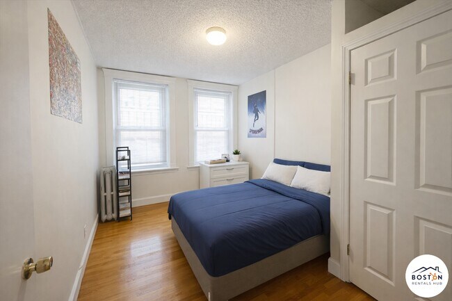 Foto del edificio - 165 Hemenway St