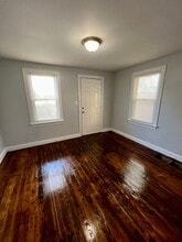 Building Photo - 36 Hazel St