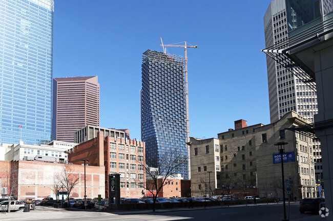 Photo du bâtiment - The Residences at TELUS Sky