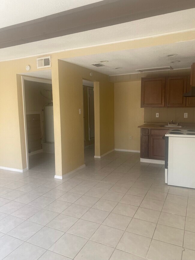 Foto del edificio - 6338 Walraven Cir