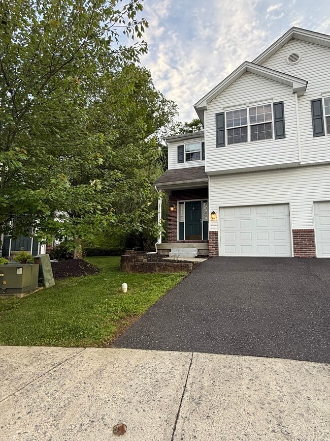 Building Photo - 1504 Crest Park Ct