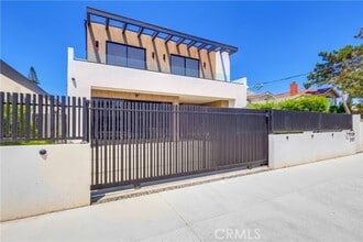 Building Photo - 5109 Bluebell Ave