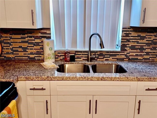 Foto del edificio - 712 SE 47th St