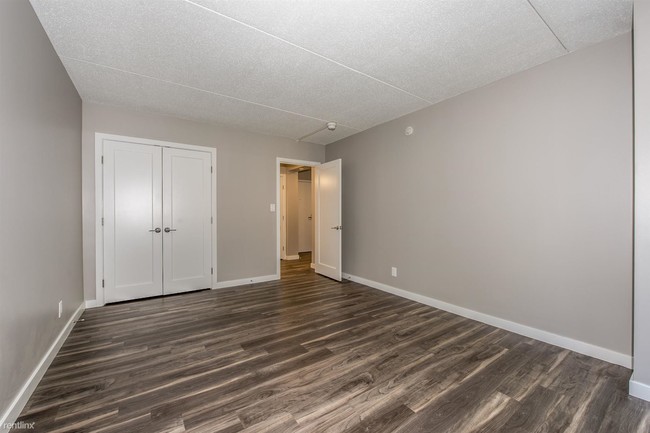 Building Photo - 1 br, 1 bath Apartment - 99 Kent St Apt 310C