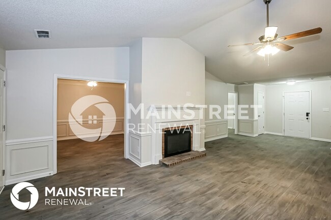 Building Photo - 3330 Crescent Knoll Dr