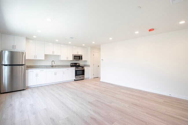Foto del edificio - 3245 Drew St