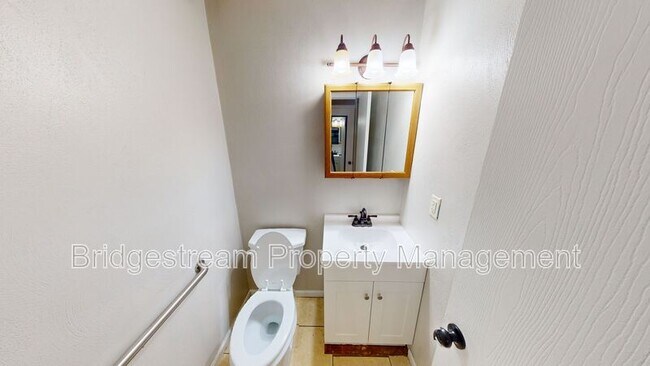 Foto del edificio - 237 Gilbert Ave