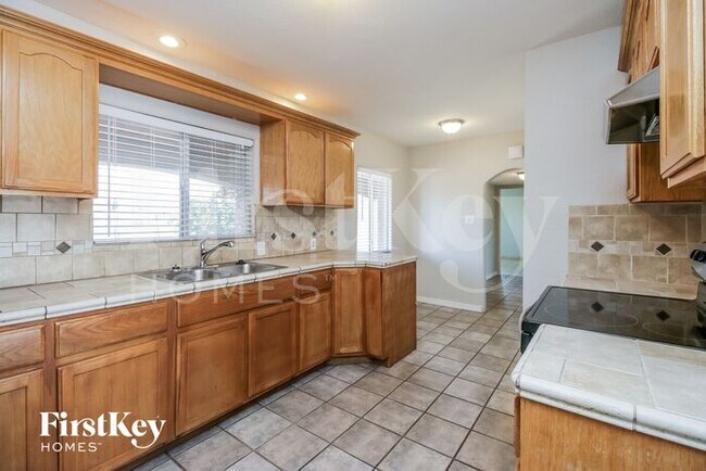 Foto del edificio - 1646 W Indian School Rd