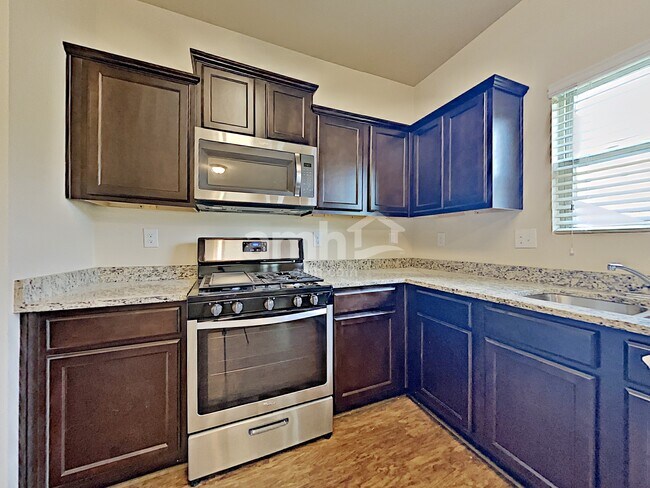 Building Photo - 564 Scotland Drive