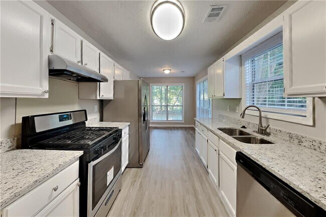 Building Photo - 1721 Omie Way