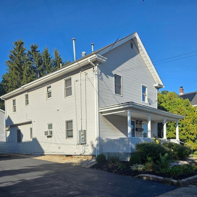 Building Photo - 82 Jacobs St