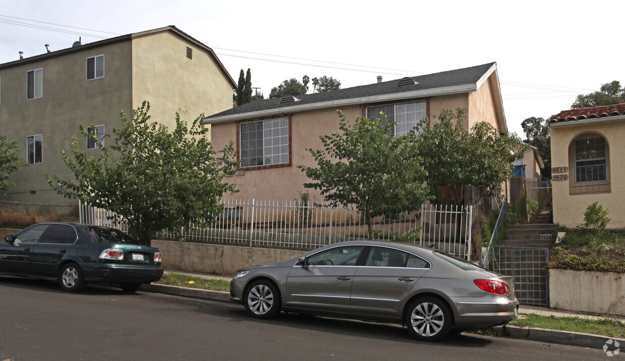 Foto del edificio - 3430-3432 Merced St