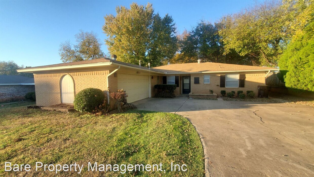 3 br, 2 bath House 703 W Grant St House Rental in Purcell, OK