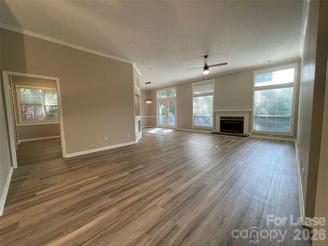 Foto del edificio - 8307 Belstead Brook Ct