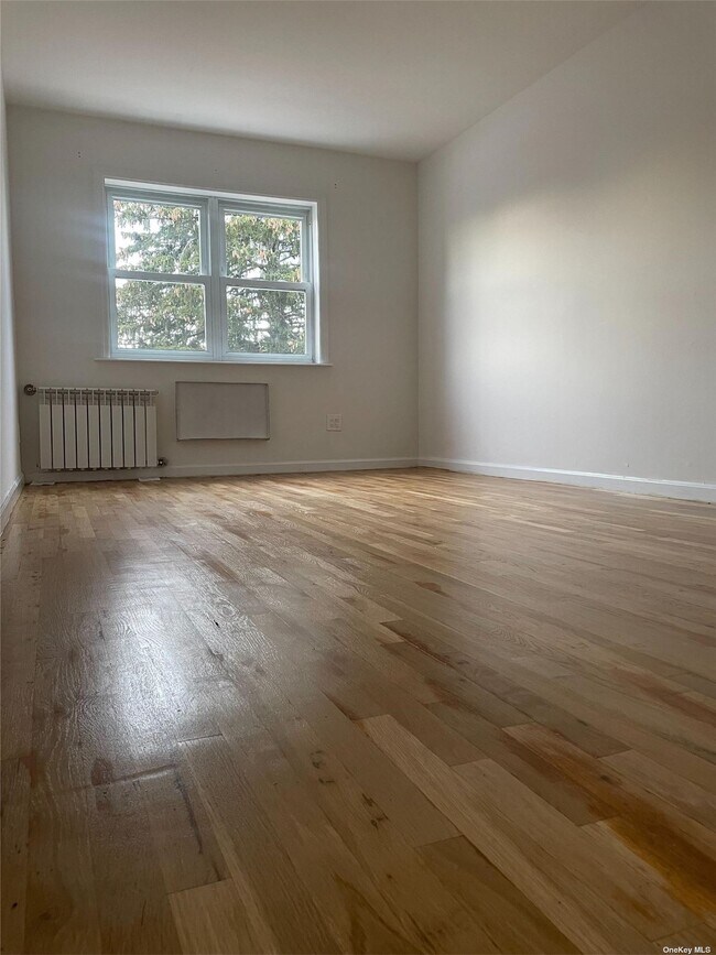 Building Photo - 71-16 73rd St