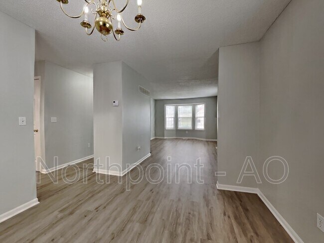 Building Photo - 4215 Woodland Ave