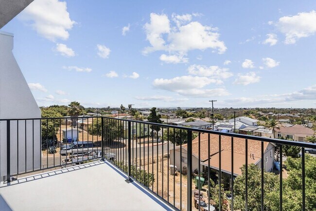 Building Photo - 6640 Valjean Ct