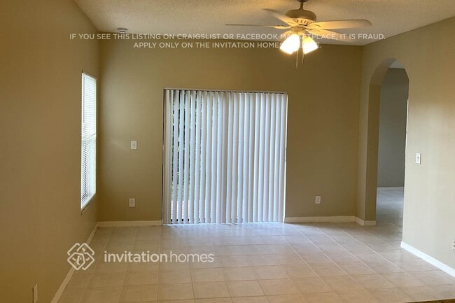 Building Photo - 11249 NW 34th Pl