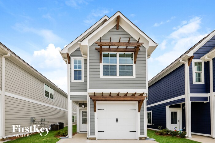 Foto principal - 211 Creek Run Way