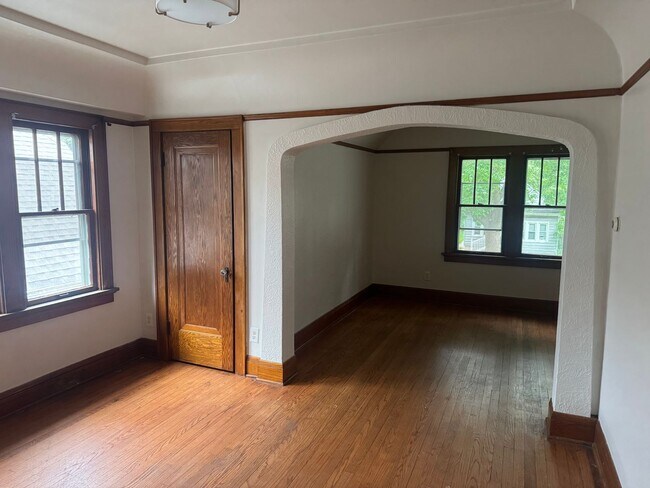 Building Photo - 5330 N 39th St