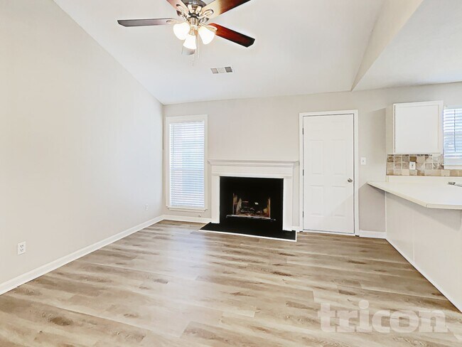 Building Photo - 947 Chase Trail